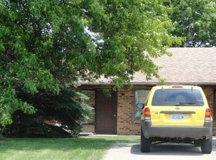 304 S Walker St, Pleasant Hill, MO 64080