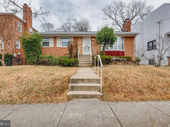 115 50th St NE, Washington, DC 20019