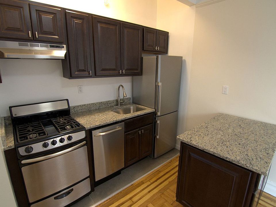 2nd image of 4323 40th St APT 6A