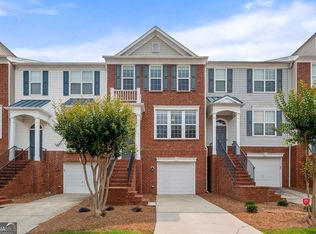 1379 Thornborough Dr, Alpharetta, GA 30004