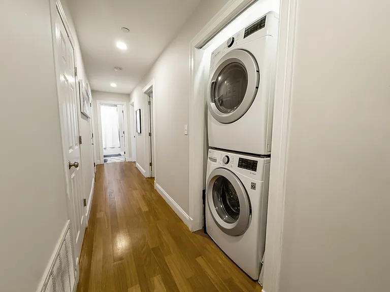 123 Webster Ave #1 — Photo 16