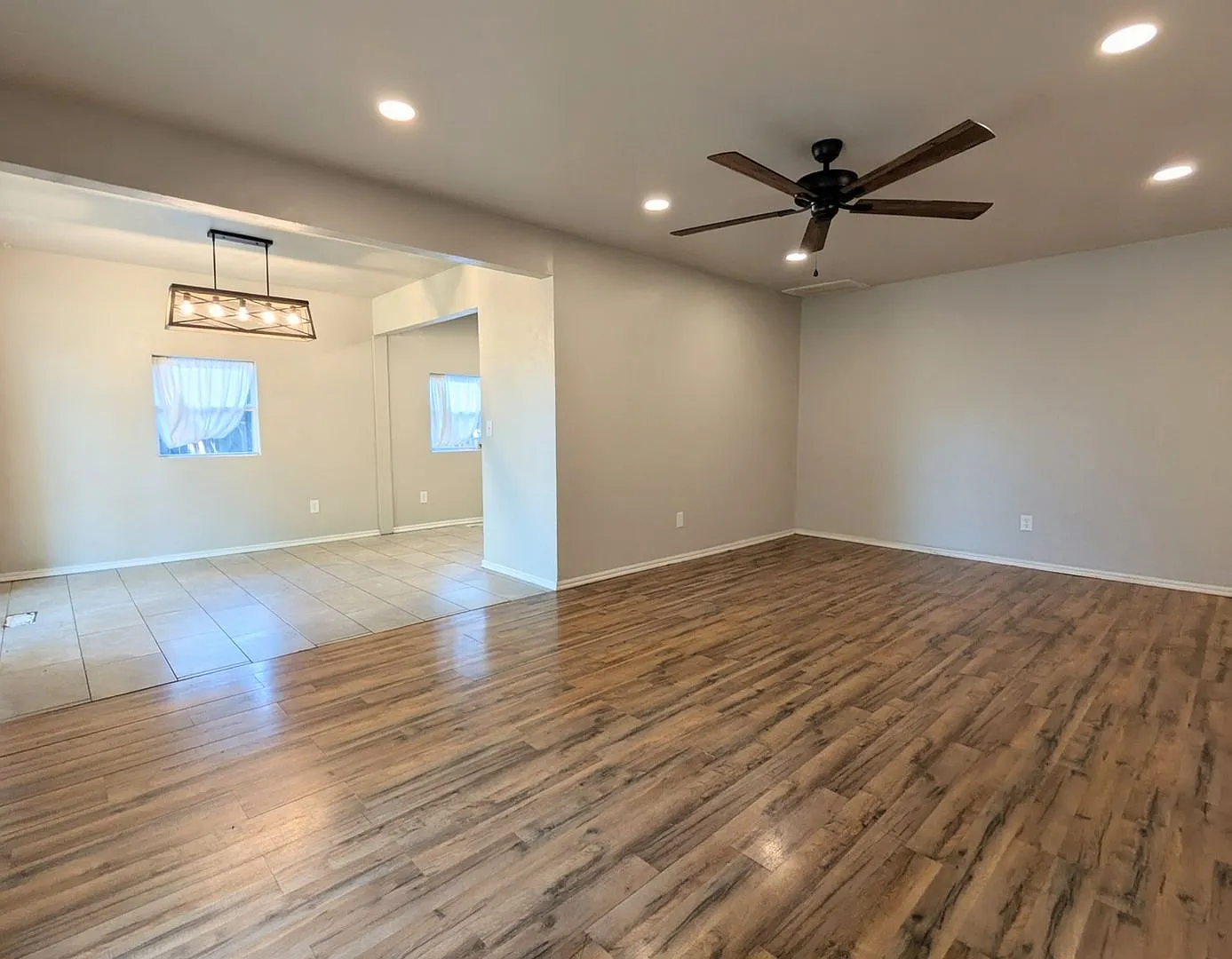 Charming OKC Home | 3 Bedrooms, 2-Car Garage & Spacious Fenced Backyard! — Photo 3