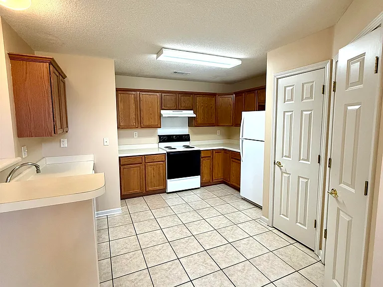 9192 Speerberry Ln — Photo 7