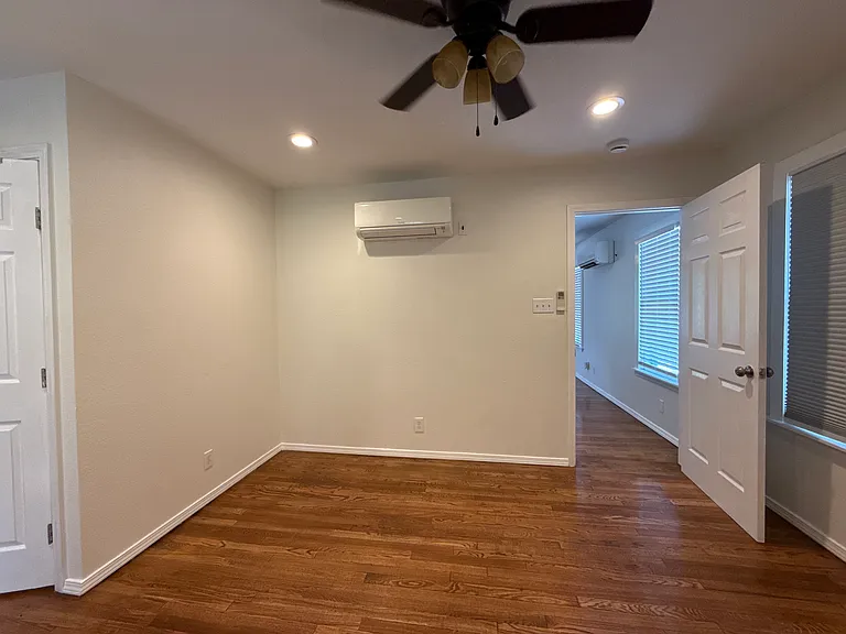 271 E Hollywood Ave #271 — Photo 8