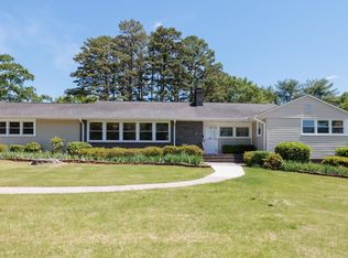 134 Lullwater Rd, Greenville, SC 29607