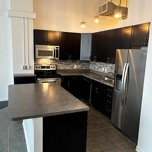 1501 Locust St #202 — Photo 3