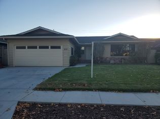 835 Saint Ann Dr, Salinas, CA 93901