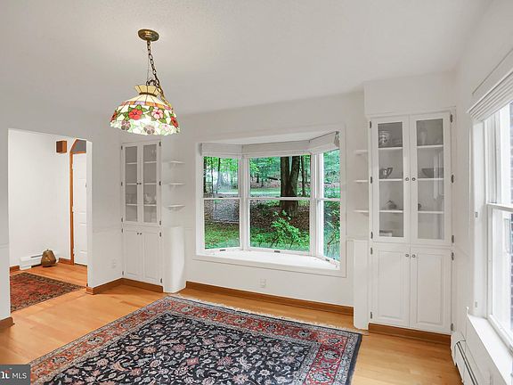 5th image of 1378 Deerfield Dr