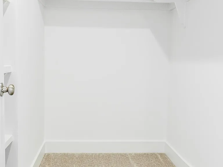 527 Nova Ln — Photo 12