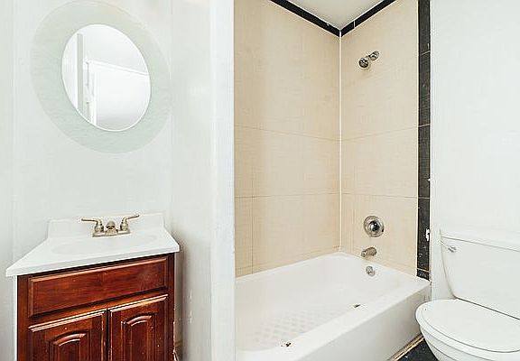 5th image of 663 Central Ave APT 1L