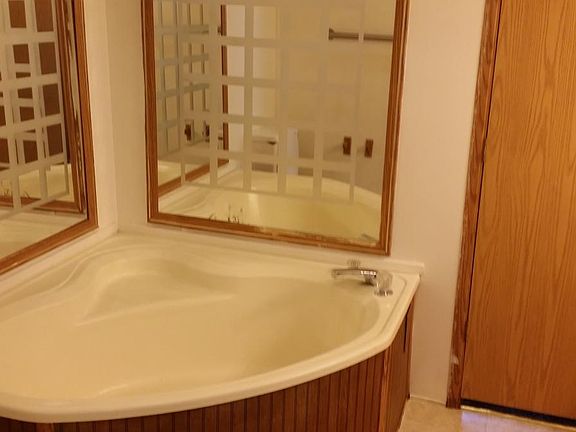 4th image of 7037 N 80th Dr #Home