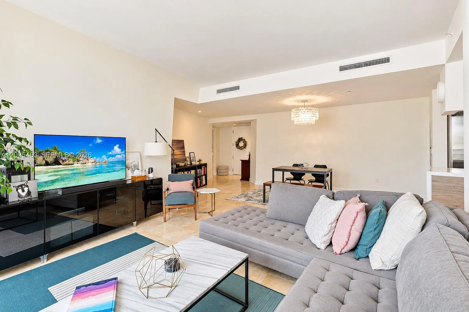 1 bed, 1.5 bath, 1031 sqft, $3,800 — Photo 1