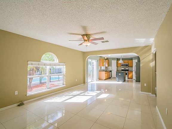 4th image of 17002 Odessa Dr