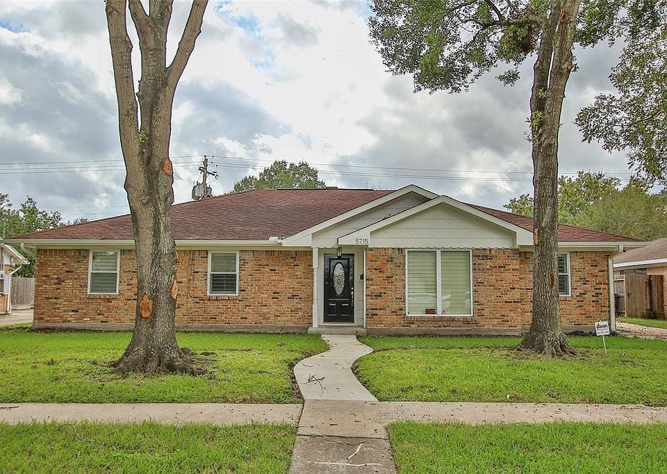 1st image of 5715 Braesheather Dr