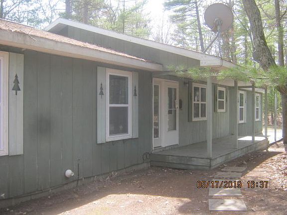 2nd image of 15779 Acorn Ln