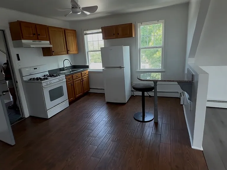 36 Hobson Ave #3 — Photo 17