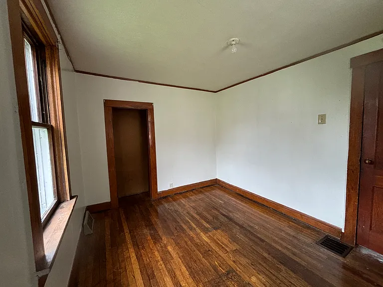 10217 Cumberland Rd — Photo 10