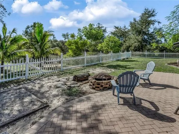 12826 Aston Oaks Dr, Fort Myers, FL 33912