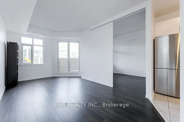 550 Front St W #427 — Photo 17