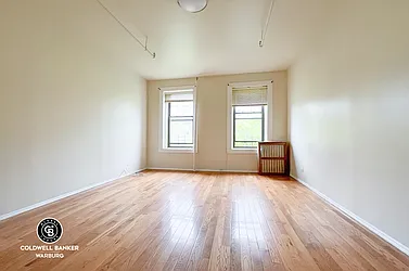 Rented by Coldwell Banker Warburg