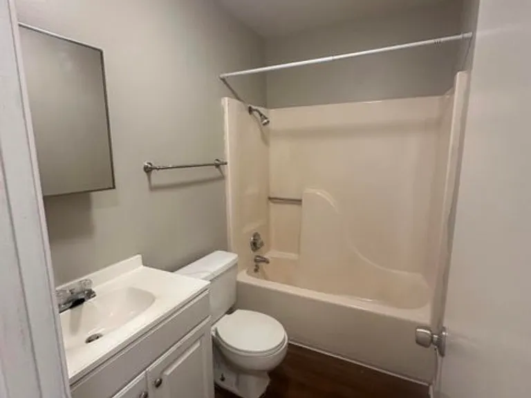 99 Lexington Dr #7 — Photo 6