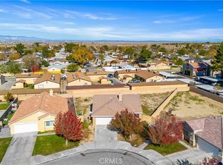 555 Koufax Dr, Lancaster, CA 93535