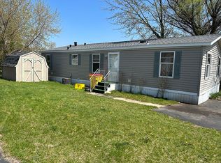 519 Brentwood Dr, Oxford, MI 48371