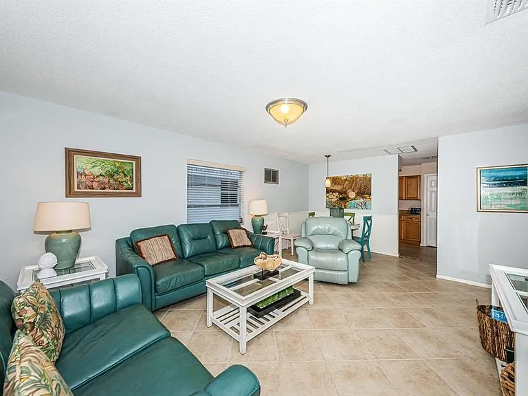 6020 Midnight Pass Rd #40 — Photo 2
