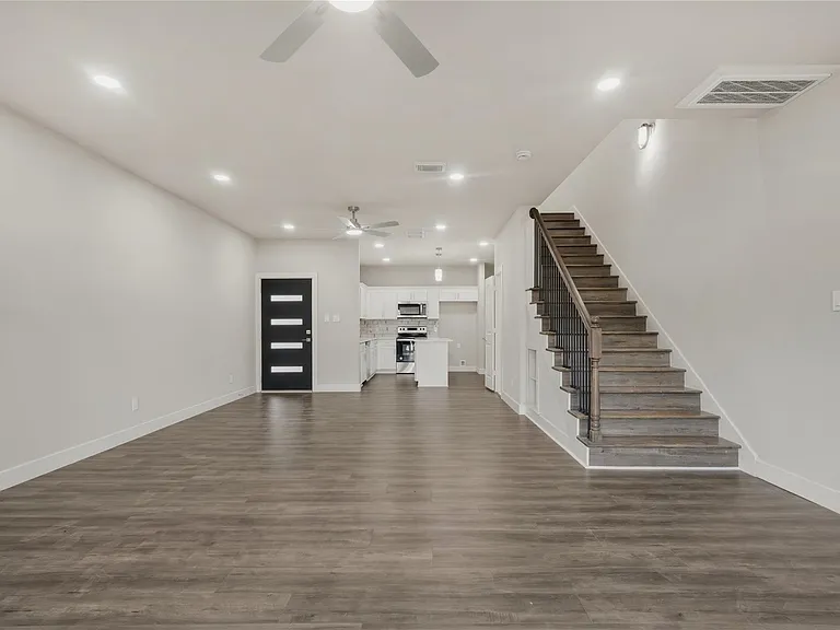 8025 Virgil St — Photo 14