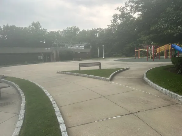 150-38 Union Tnpk image 7 of 15