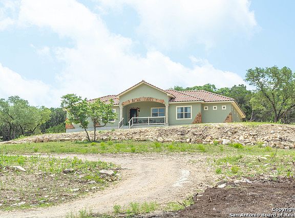 3rd image of 1181 Elm Valley Dr