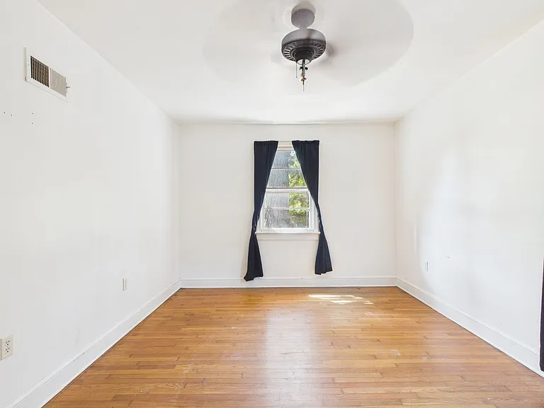 910 Northampton Rd — Photo 26