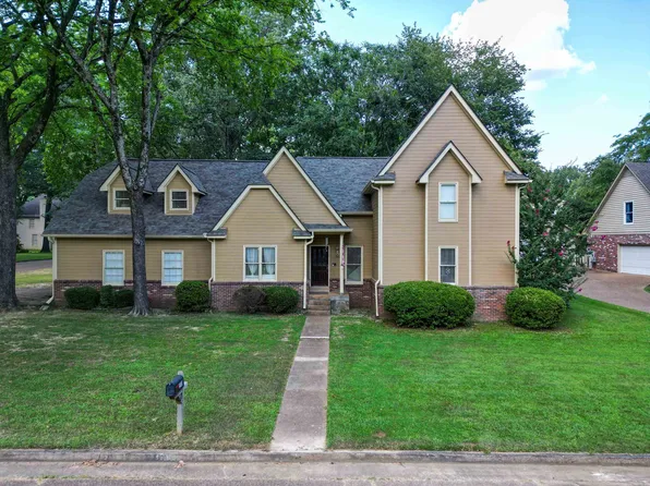510 Old Oak Ln, Collierville, TN 38017