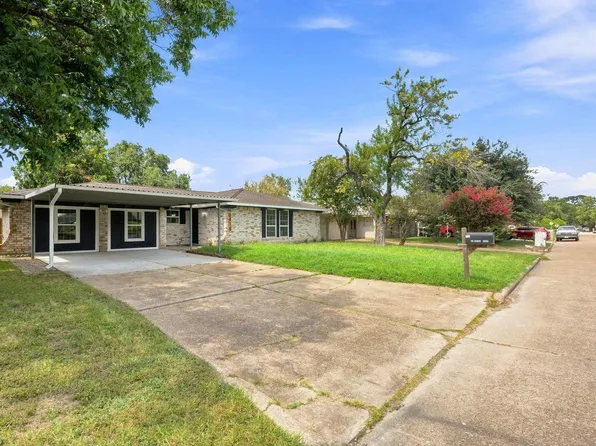 6418 Silver Chalice Dr, Houston, TX 77088