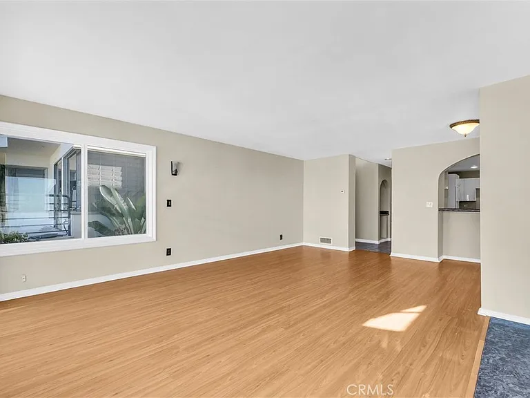 820 Acapulco St — Photo 29