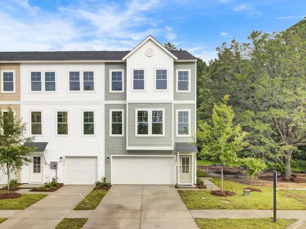 2000 Callaway Cir, Hanahan, SC 29410