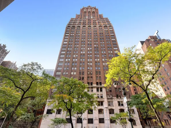 320 E 42nd St APT 1406, New York, NY 10017