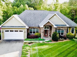 64 Sandy Edge Cir, Penhook, VA 24137