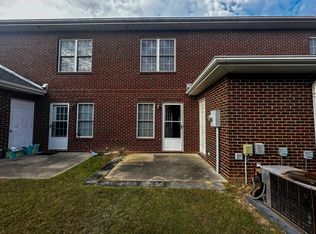 102 Boykin Ave, Selma, NC 27576