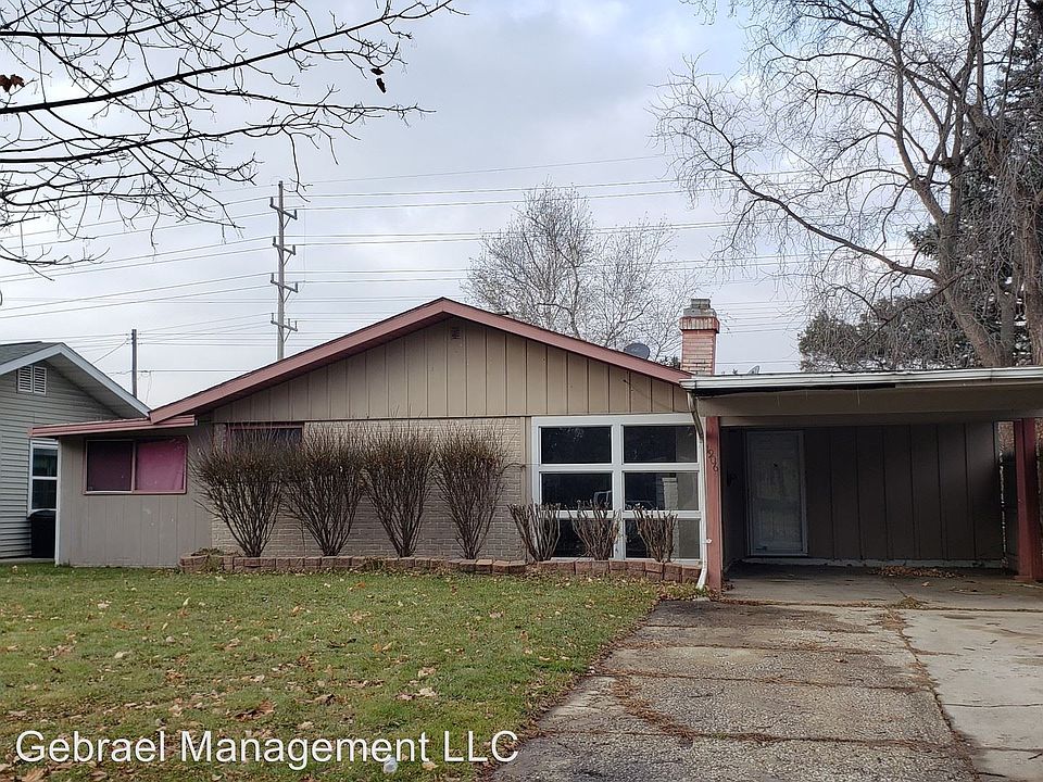 1st image of 1906 Briarwood Dr