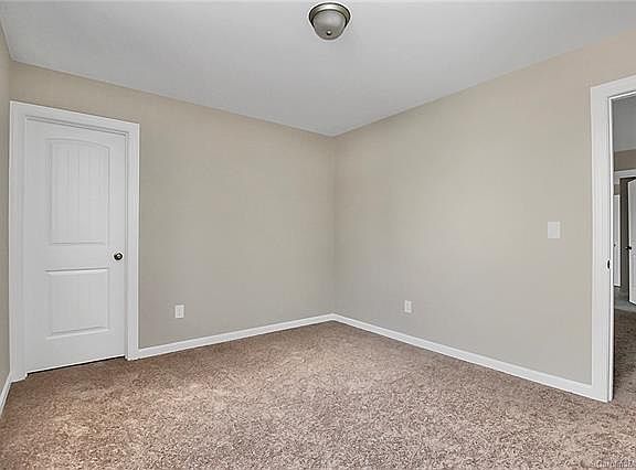 5th image of 13120 Circle Dr