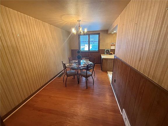 5th image of 755 W Emaus Ave