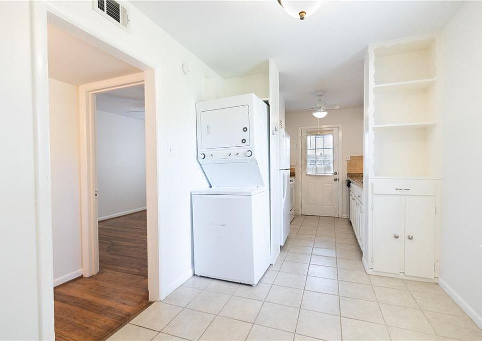 1st image of 5030 N Hall St #5030B