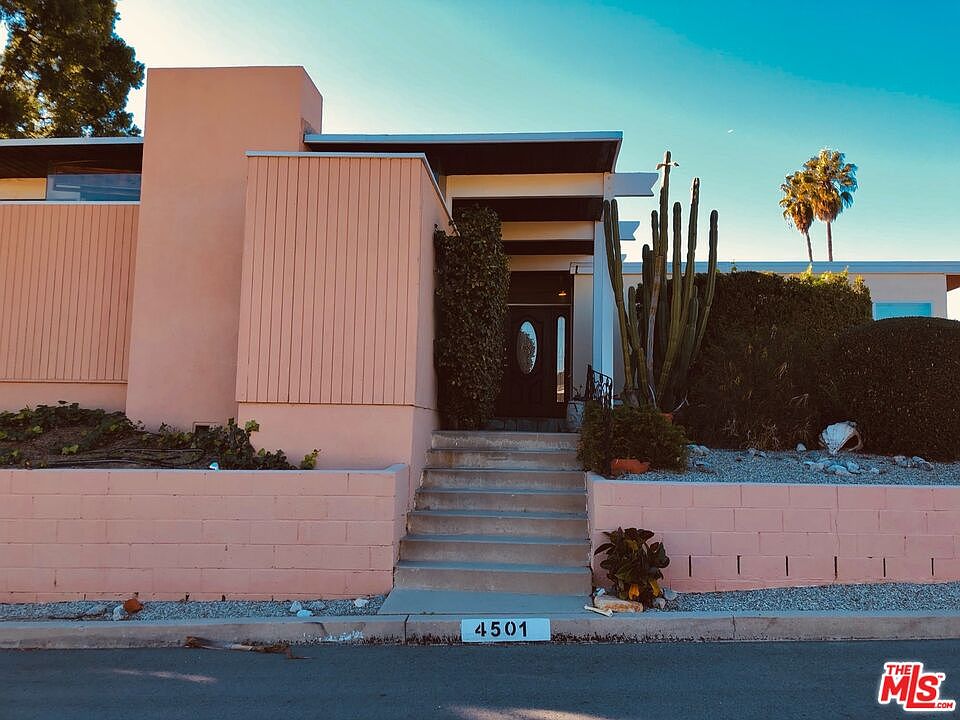 1st image of 4501 Don Valdes Dr