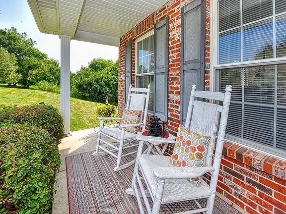 5th image of 3828 Olde Mill Dr
