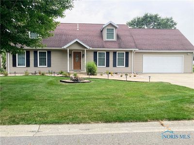 668 Angela Dr, Fostoria, OH, 44830