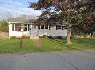 118 Queen St, Somerset, MA 02726