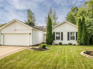 445 Caren Dr, Buffalo Grove, IL