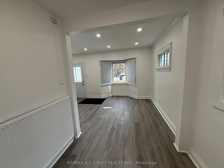 92 39th St #2 — Photo 16