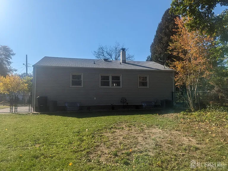 6 Hillside Ave — Photo 23